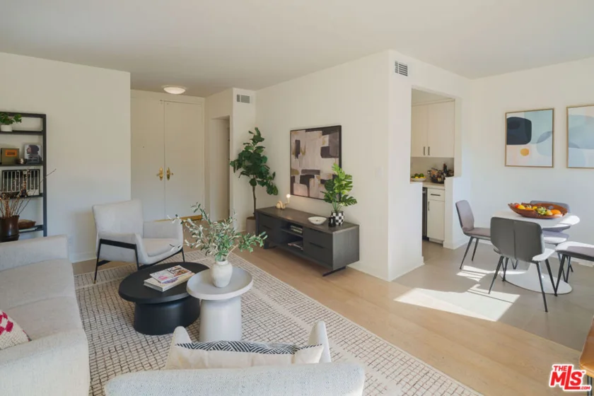 1131 Alta Loma Road #428 photo 9