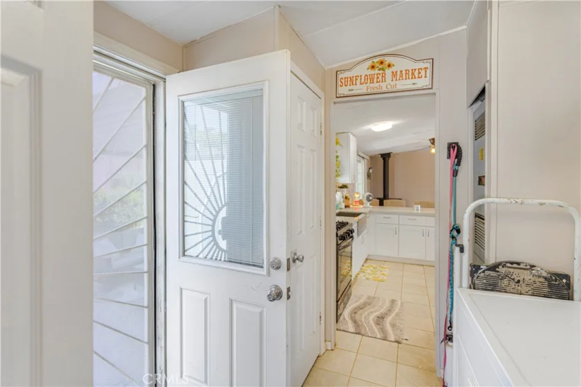 25210 Catalina photo 18