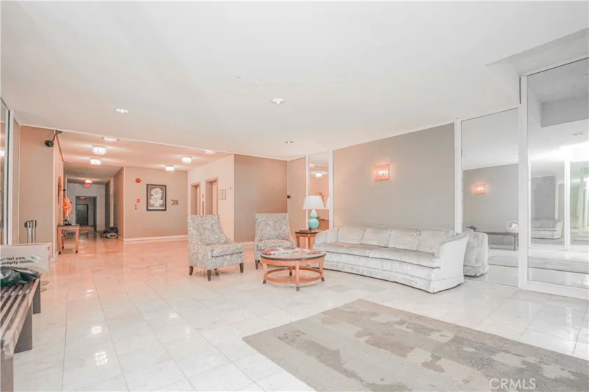 400 S La Fayette Park Pl  #314 photo 23