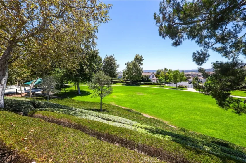 8 Veneto Lane photo 20