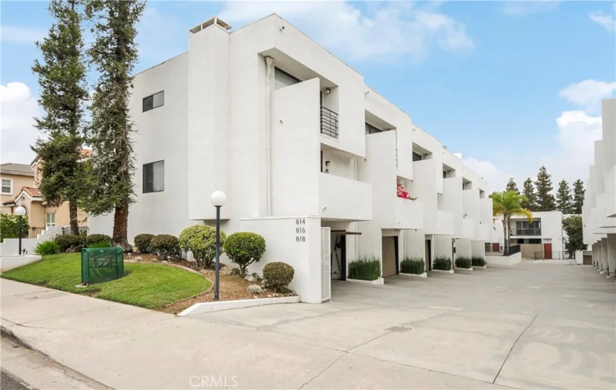 816 N Monterey Street #14 photo 1