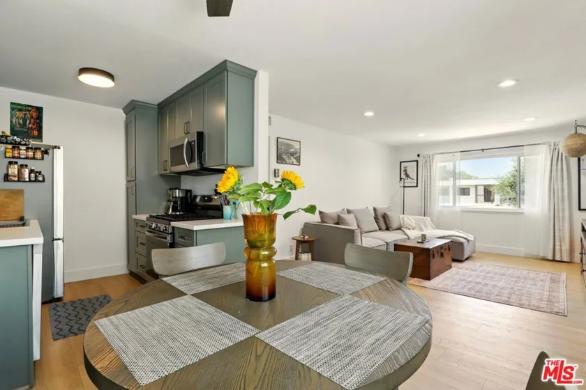 11813 Runnymede Street #36 photo 4