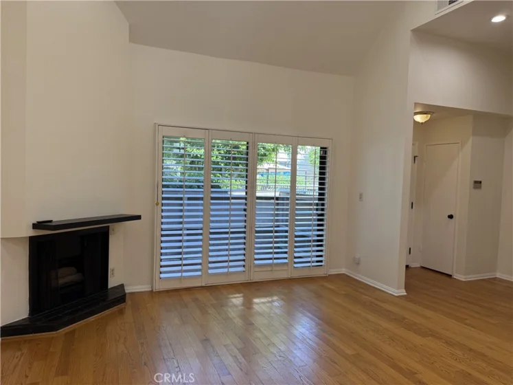 15221 Magnolia #E photo 8