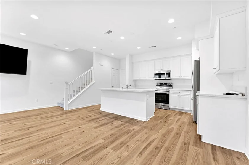 10765 Graphite Street photo 5