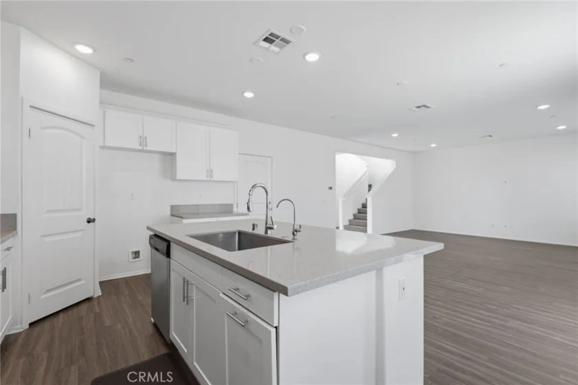 24914 Gossamer Court photo 13
