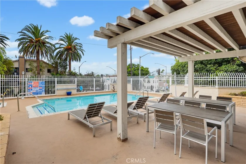 628 Daisy Avenue #222 photo 36