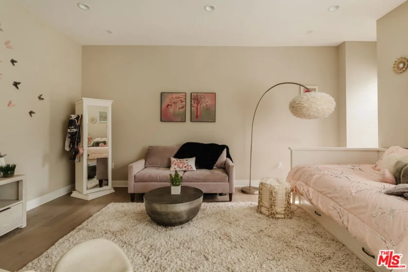 12765 Bluff Creek Drive #1 photo 28