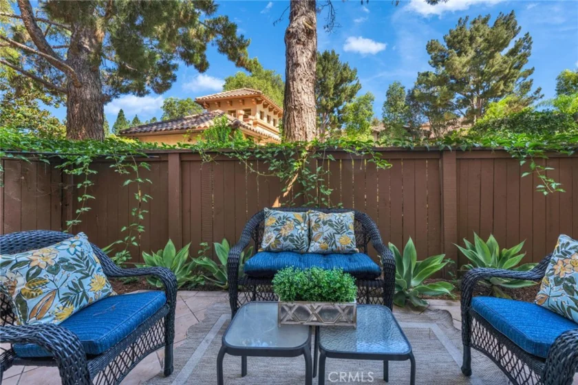 2645 Dunstan photo 23