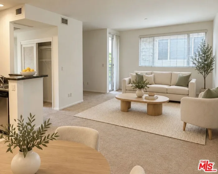 13941 Sherman Way #208 photo 5