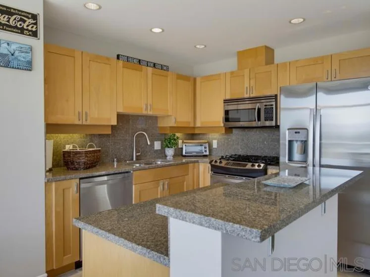 475 Redwood Street #403 photo 11