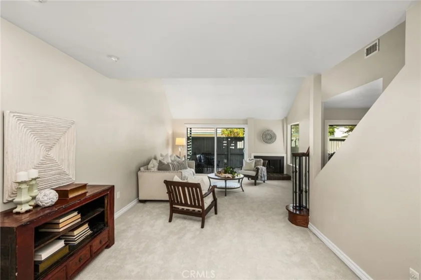 12632 Romaine Way photo 4