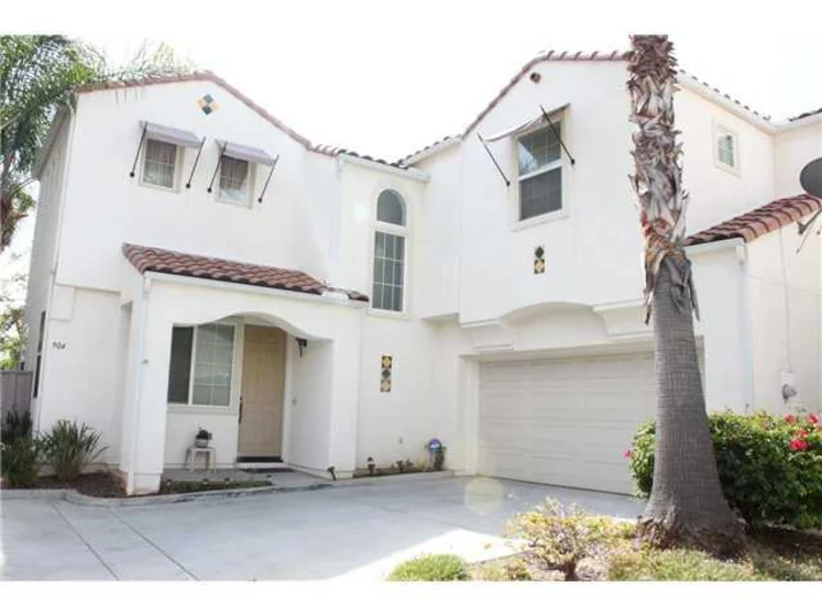 904 Teatro Circle photo 1