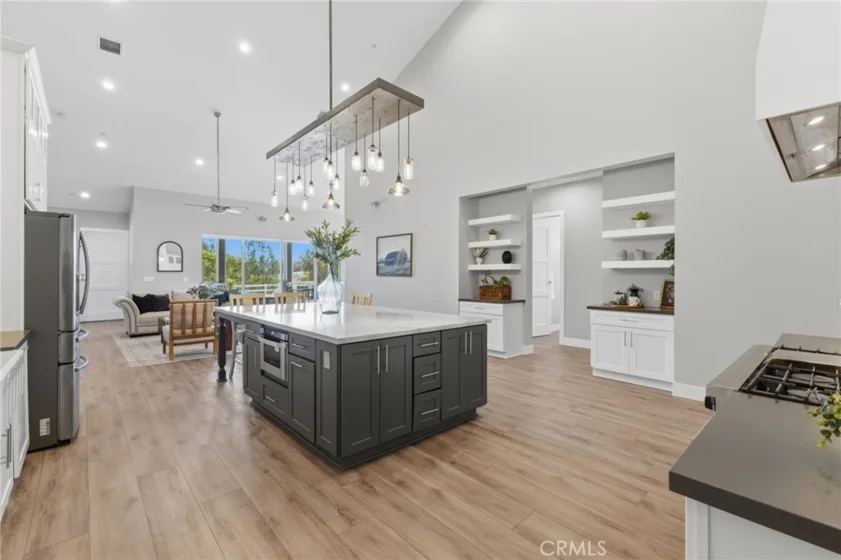 24940 Hayes photo 32