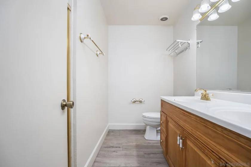 513 Shady Lane #B photo 26
