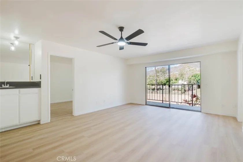 620 N Kenwood Street #208 photo 7