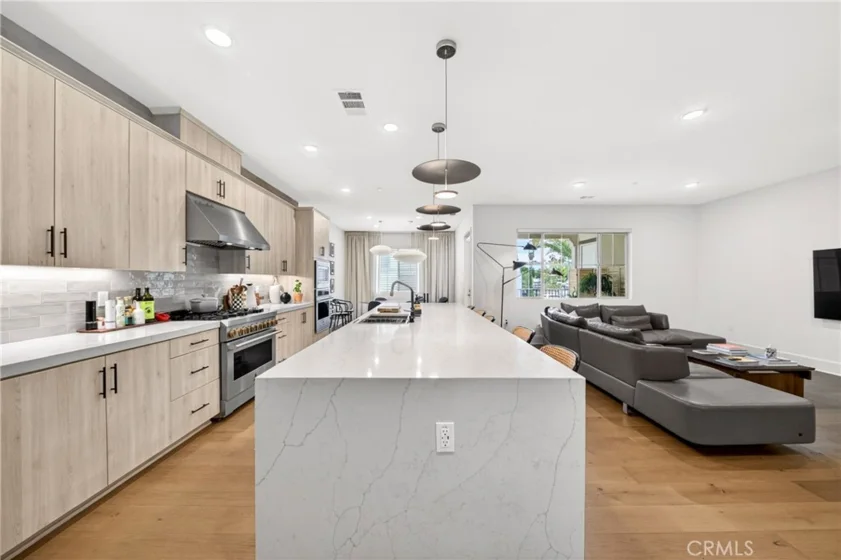 8892 Los Coyotes Court #260 photo 5