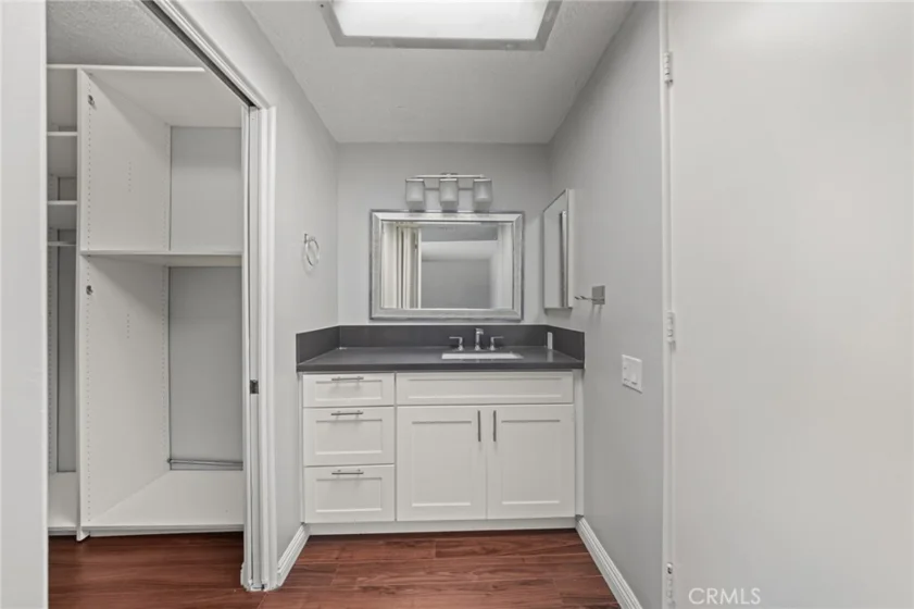 985 E California #306 photo 10