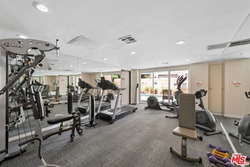 5224 Zelzah Avenue #209 photo 23