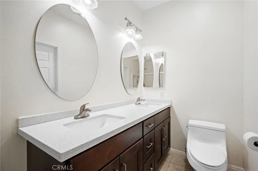 7211 Cozycroft Avenue #16 photo 18