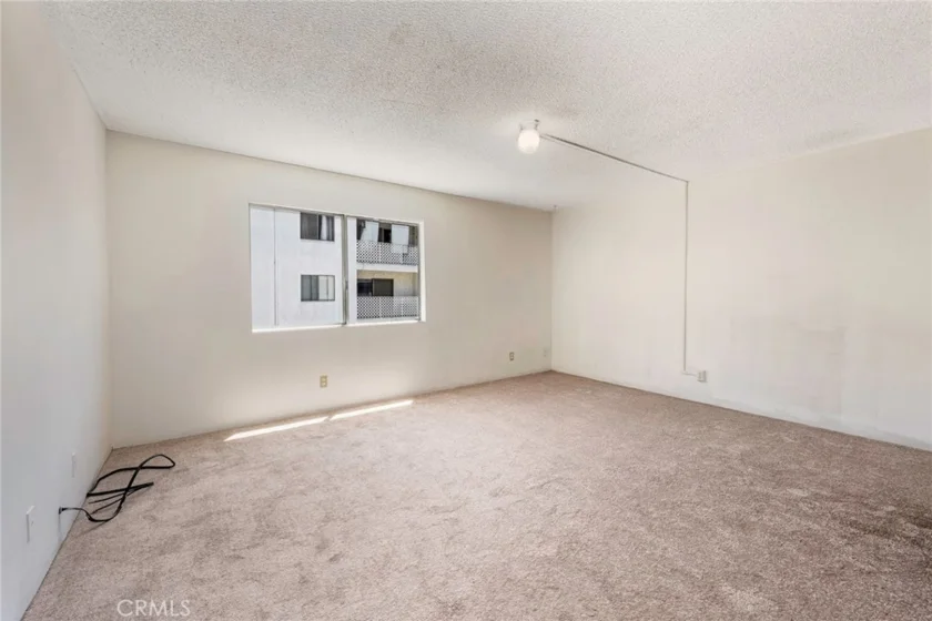 3565 Linden #208 photo 10