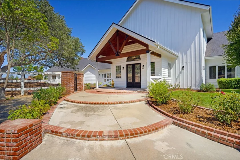42580 Avenida Escala photo 9
