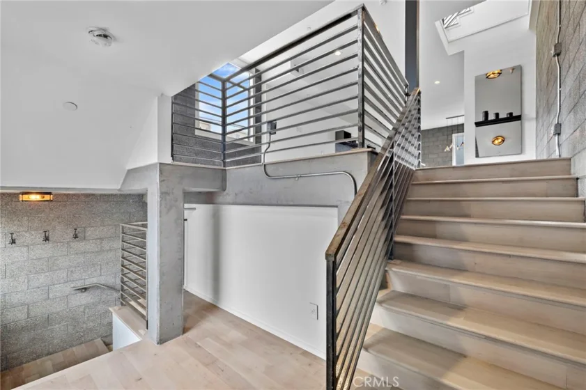 4151 Redwood Avenue #106 photo 26
