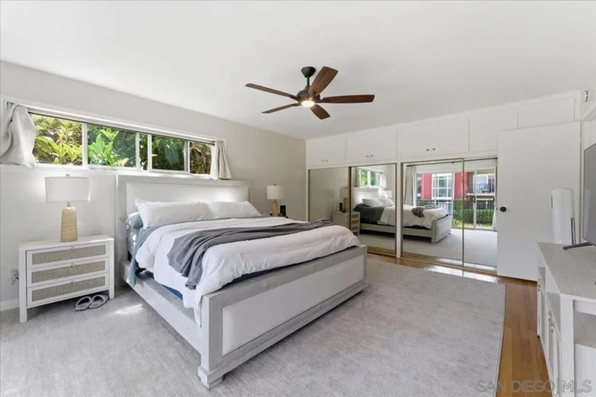 5367 La Jolla #Unit 52 photo 16