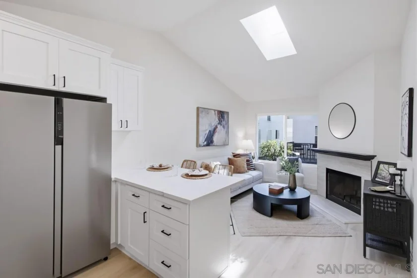 2909 Keats Street #11 photo 2