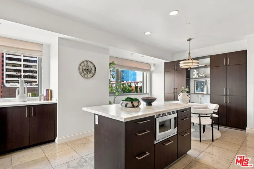 10800 Wilshire Boulevard #403 photo 18