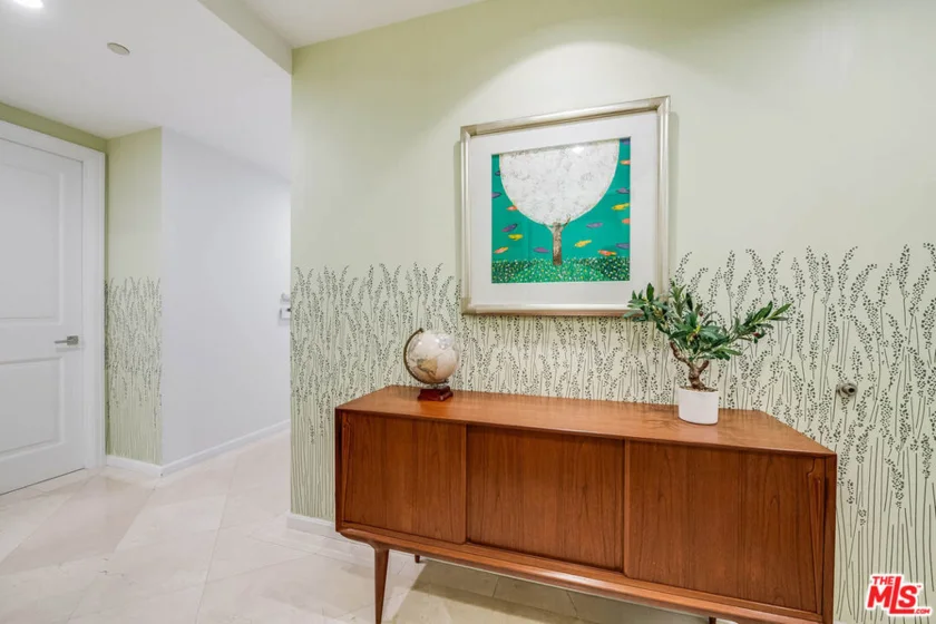 10727 Wilshire Boulevard #502 photo 8