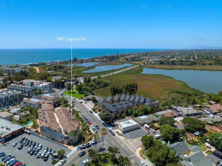 545 Laguna Drive photo 1
