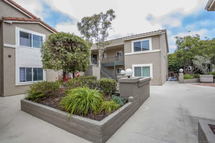 7545 Charmant #1516 photo 37