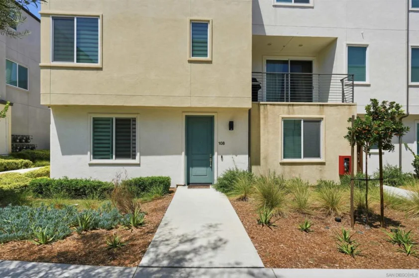 5491 Seacliff Place #108 photo 41