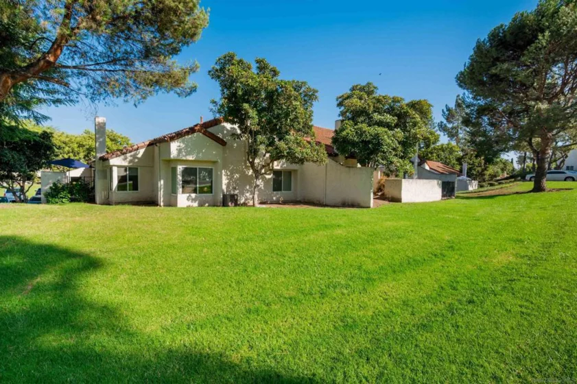1311 Hawk Lane photo 43
