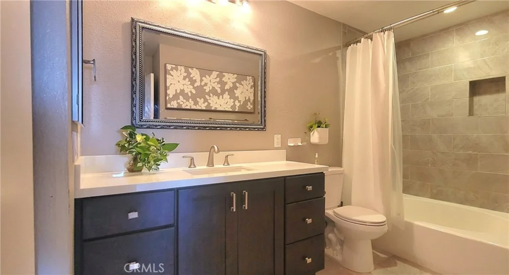 7735 Newman Avenue #104 photo 12