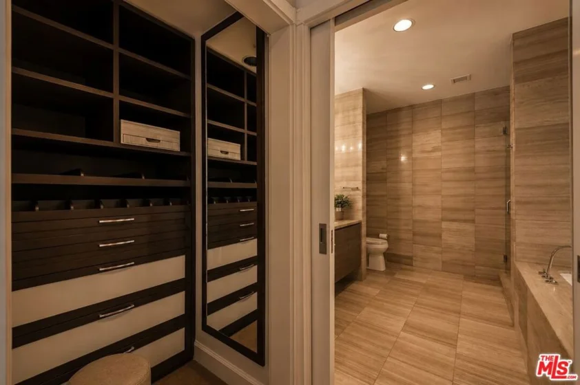 900 W Olympic Boulevard #34J photo 6
