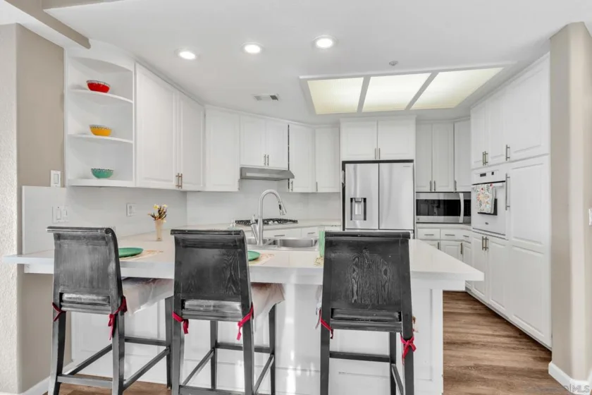 1362 Seacoast Drive #F photo 10
