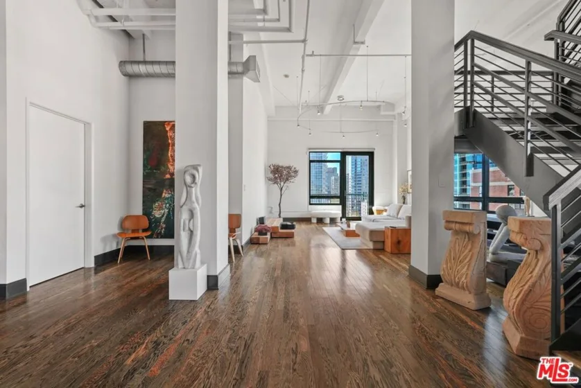 849 S Broadway #1210 photo 10