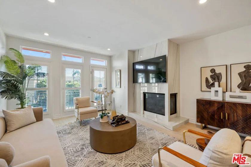 4711 Ambrose Avenue #204 photo 5