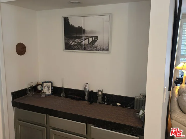14315 Riverside Drive #105 photo 29