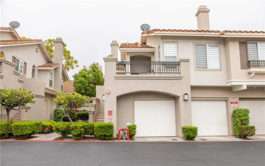 210 California Court photo 40