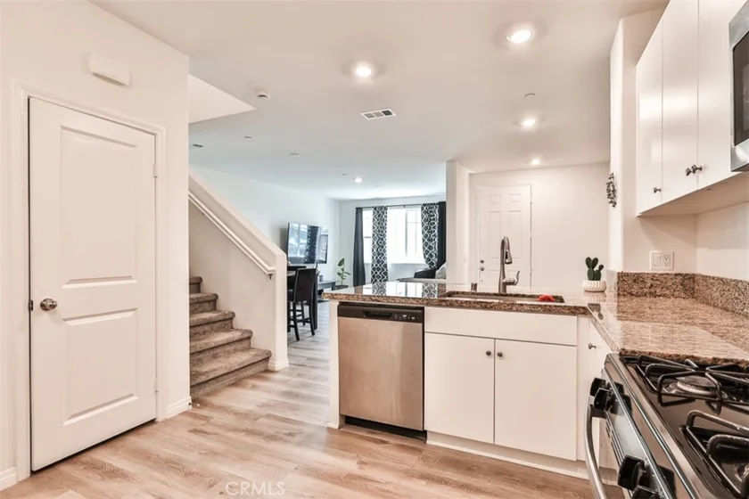 16048 Lasselle Street #2 photo 18