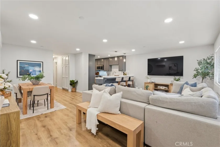 17200 Newhope #204 photo 2