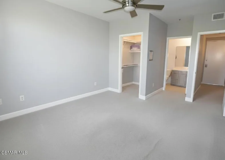 5350 White Oak Avenue #105 photo 34