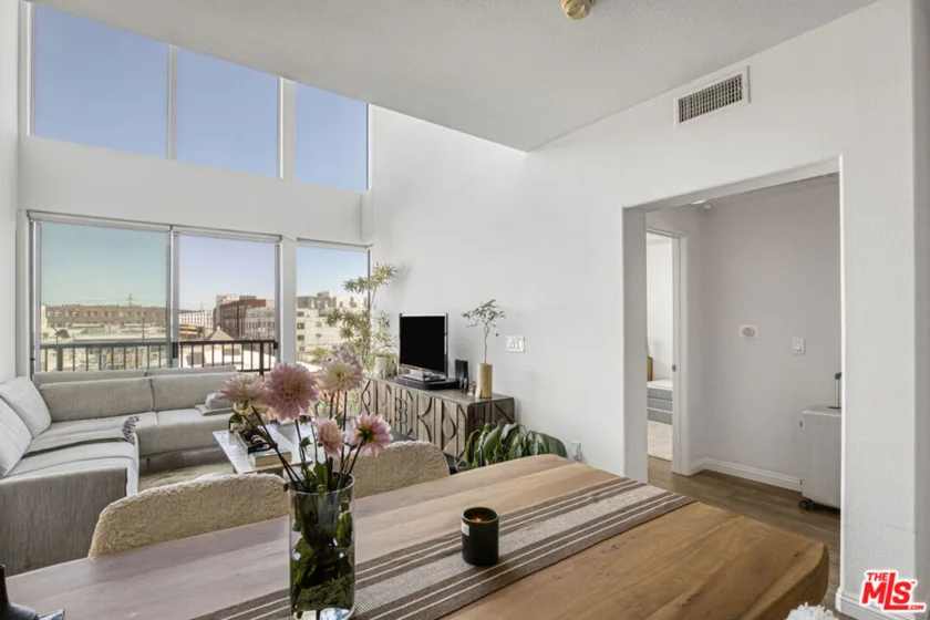 629 Traction Avenue #412 photo 25