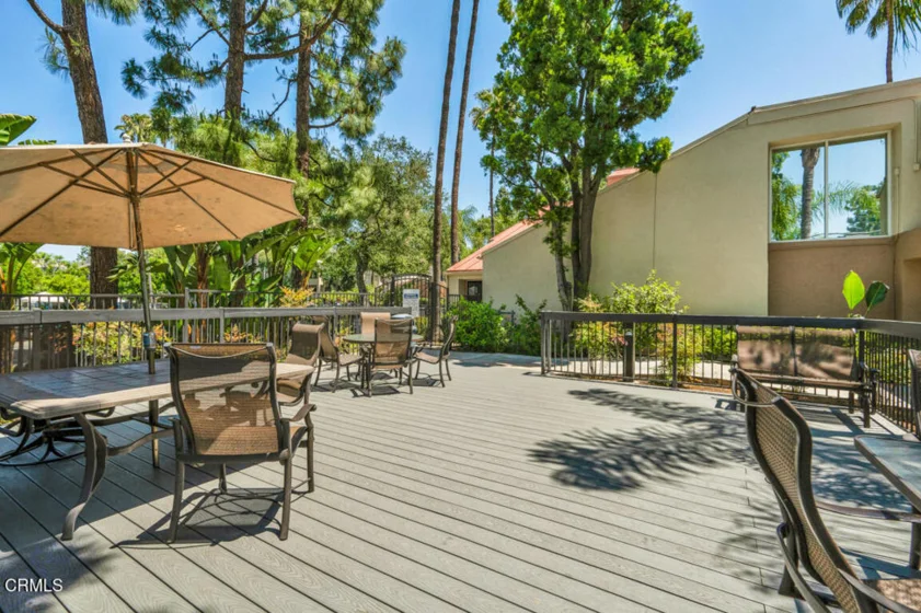 5500 Owensmouth Avenue #104 photo 26