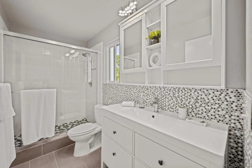 1074 Isabella Avenue photo 10