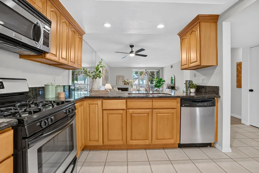 4835 E Anaheim Street #105 photo 42