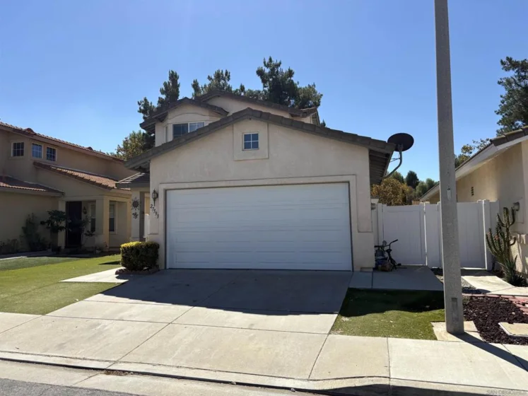 27593 Marian Road photo 4
