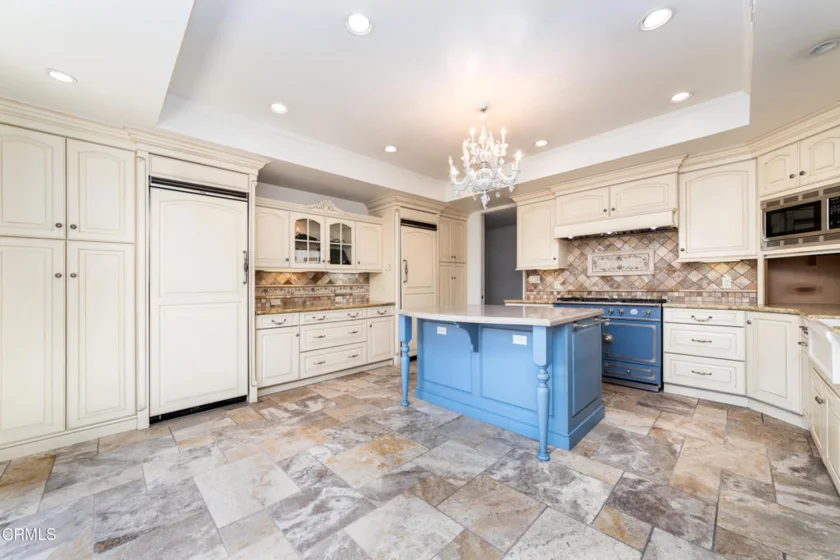 380 S Orange Grove Boulevard #12 photo 7